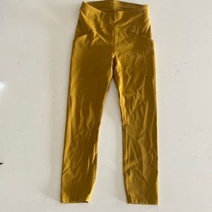 Lululemon Power Thru Crop